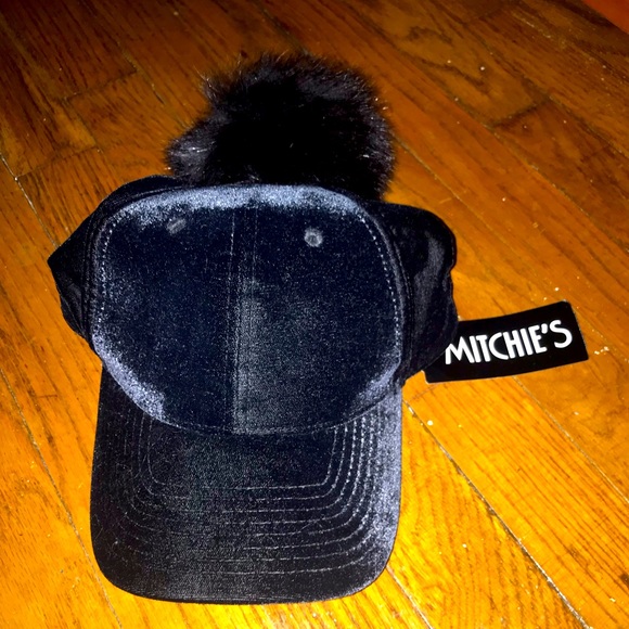 Brand new Mitchie’s velvet snapback cap with fur Pom Pom in black